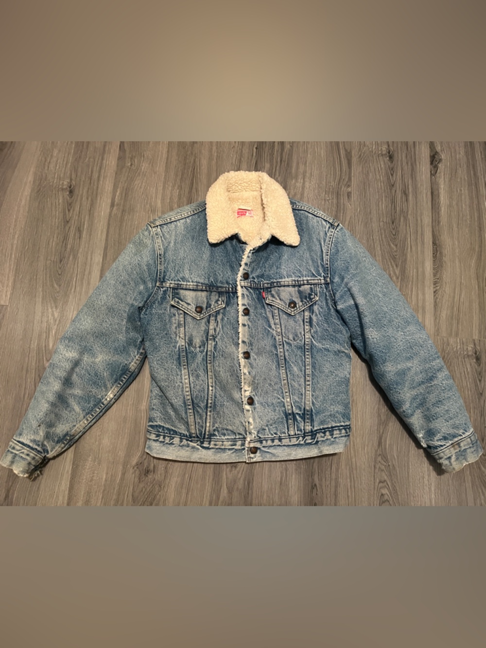 Vintage Levi’s Denim Sherpa-Lined Trucker Jacket - Light Blue Size 40 M/L